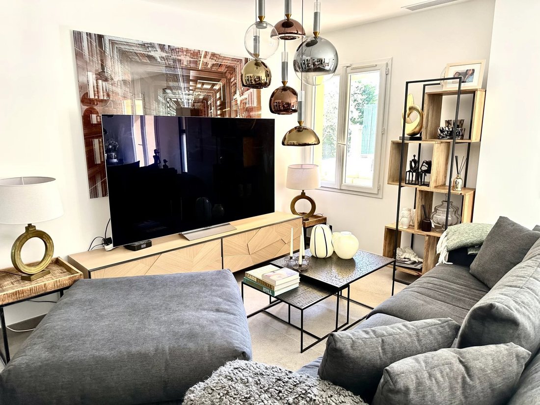 House in Mougins, Provence-Alpes-Côte d'Azur, France 3 - 17984575