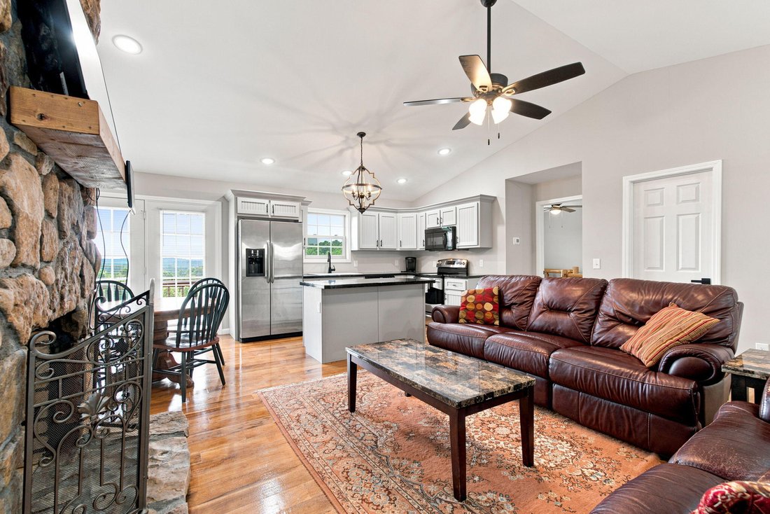 House in McKee, Kentucky, United States 4 - 18395875