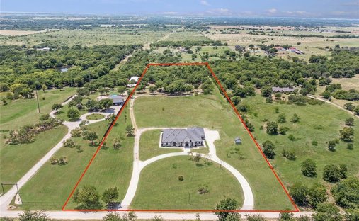 House in Sanger, Texas, United States 1