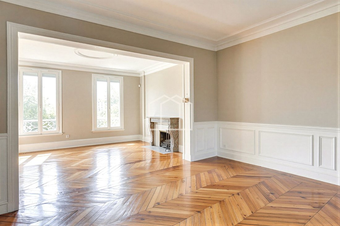 House in Plateau Ouest, Suresnes, France 4 - 18333076