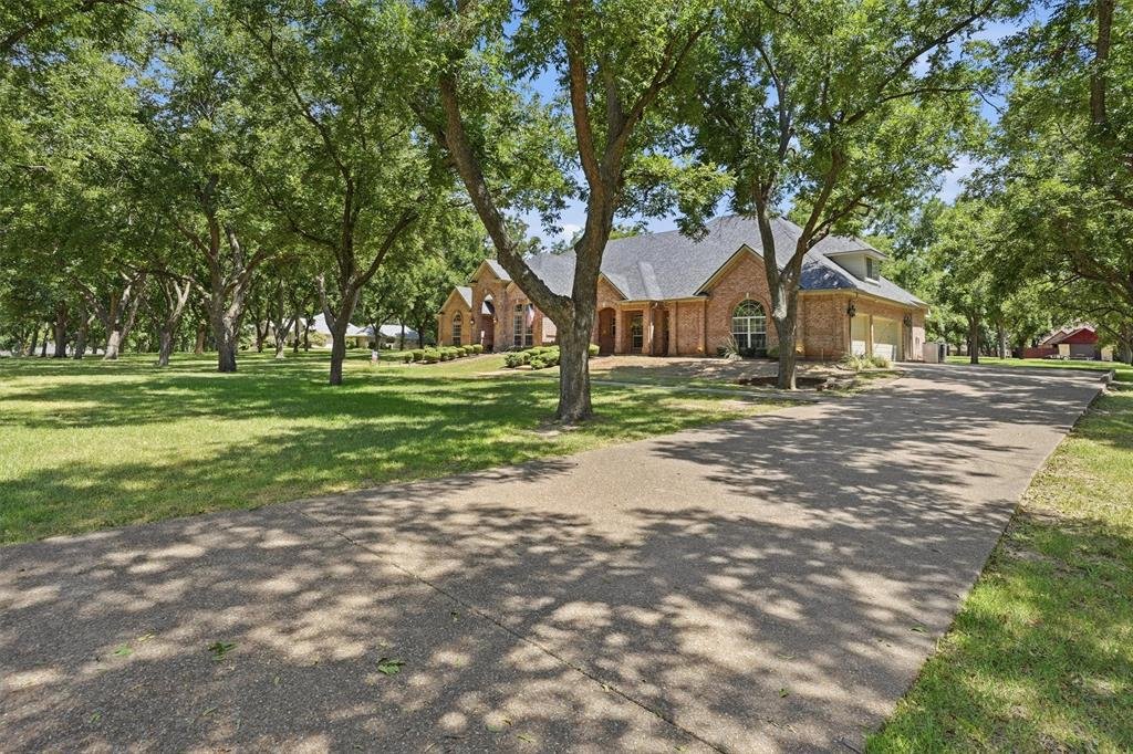 House in Granbury, Texas, United States 4 - 18396388