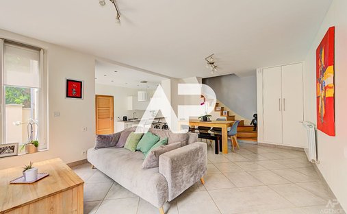 House in Centre Ville, Rueil-Malmaison, France 1