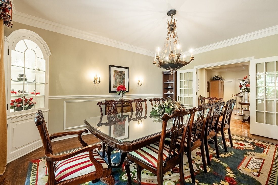House in Westmount, Quebec, Canada 5 - 18396678