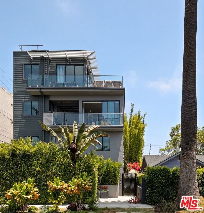 House in Los Angeles, California, United States 1 - 18391015