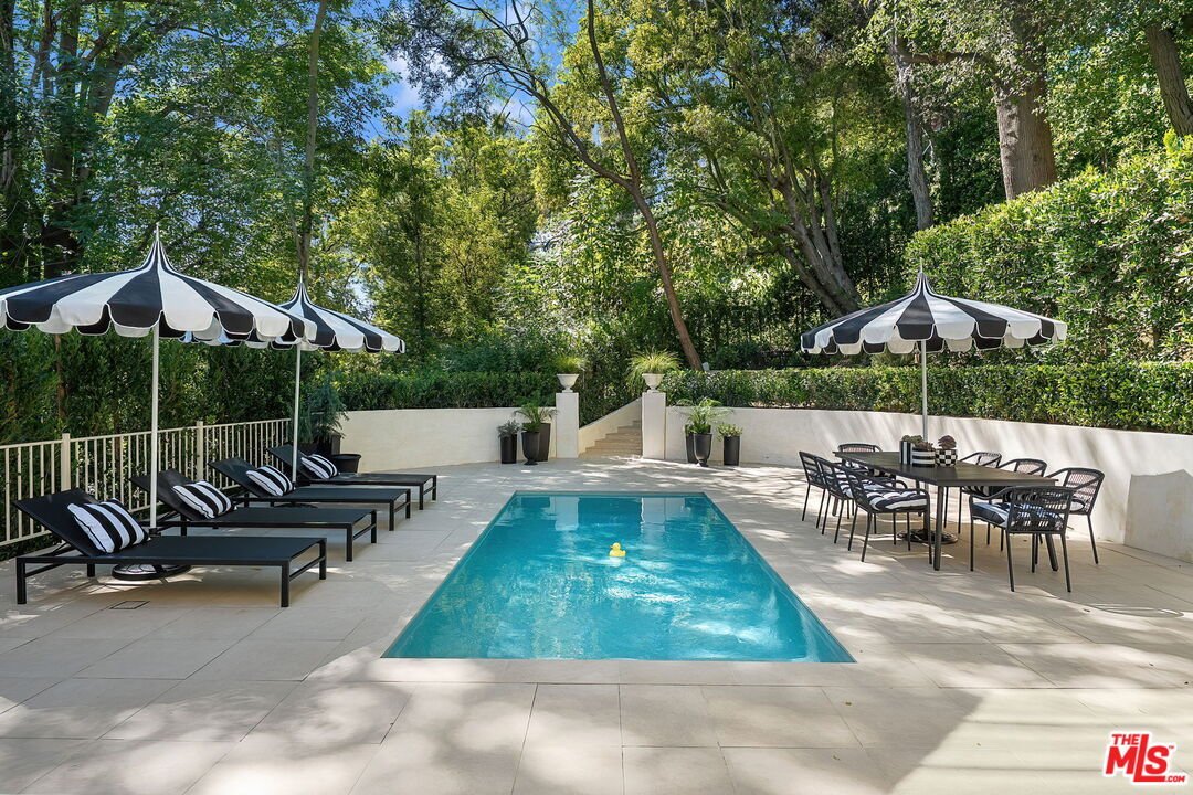 House in Los Angeles, California, United States 4 - 18392445