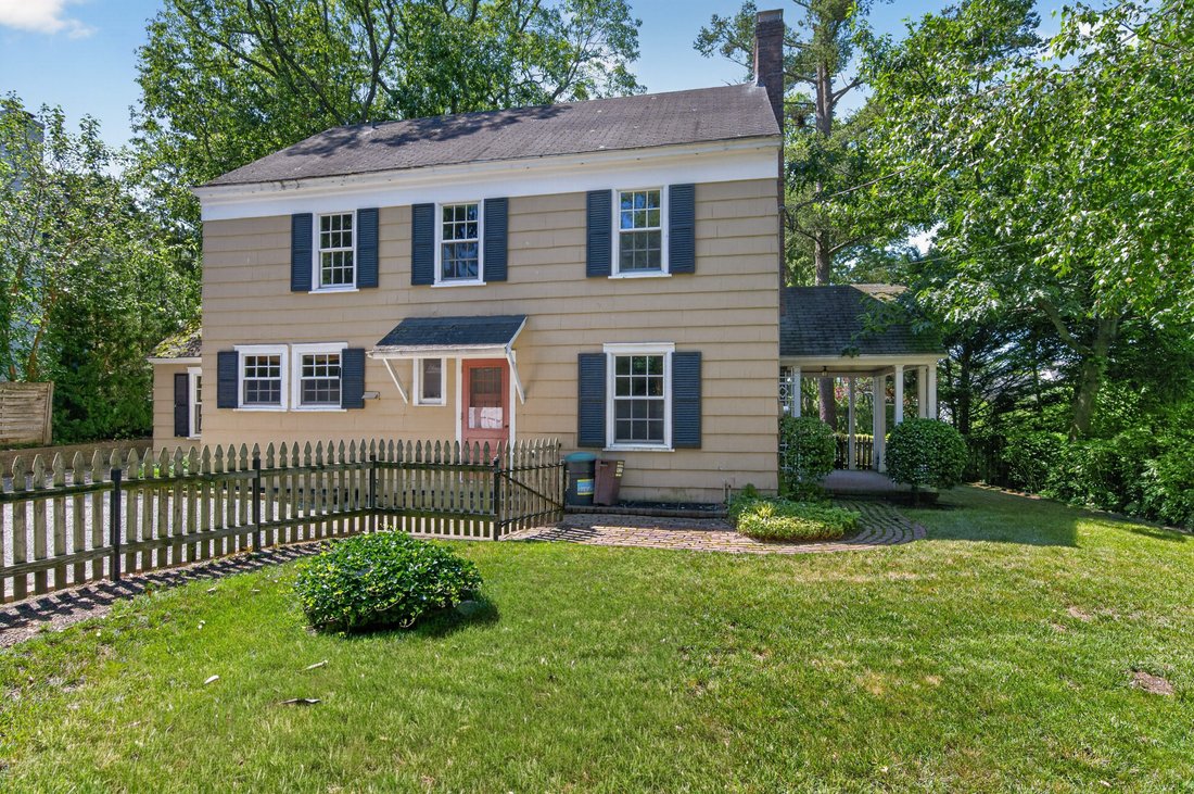 House in Port Washington, New York, United States 3 - 18392466