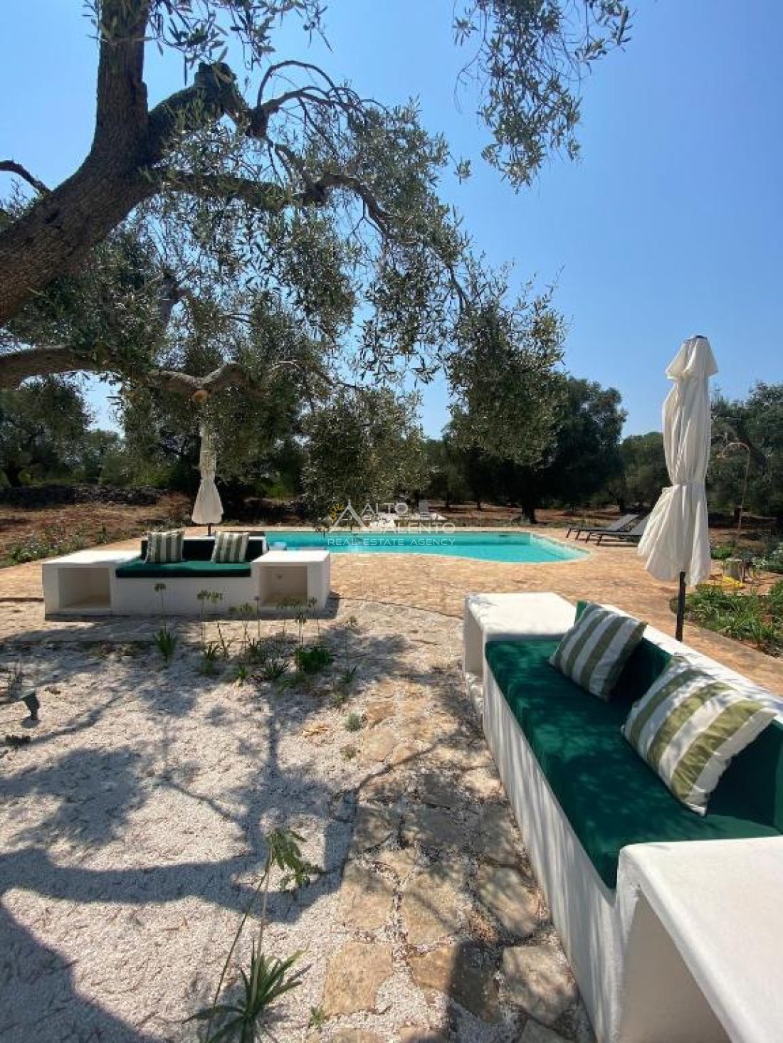 Country House in Ceglie Messapica, Apulia, Italy 2 - 18394329