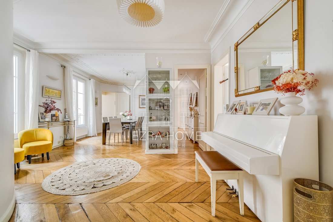 Apartment in Léon-Blum Folie-Regnault, Paris 11e Arrondissement, Paris 5 - 18396717