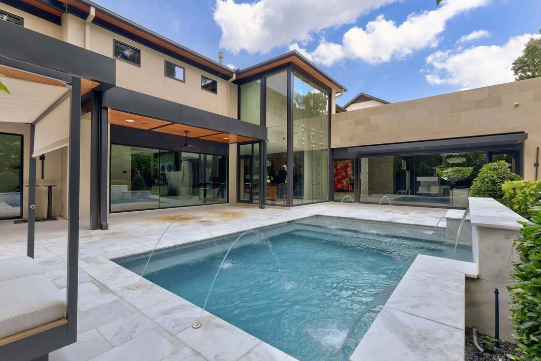 House in The Woodlands, Texas, United States 3 - 18393599