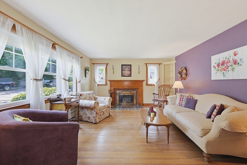 House in Waltham, Massachusetts, United States 5 - 18396643