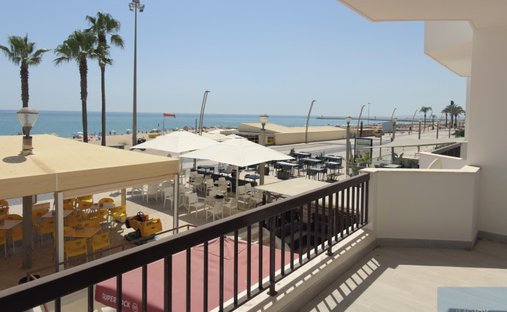 Apartamento en Quarteira, Algarve, Portugal 1