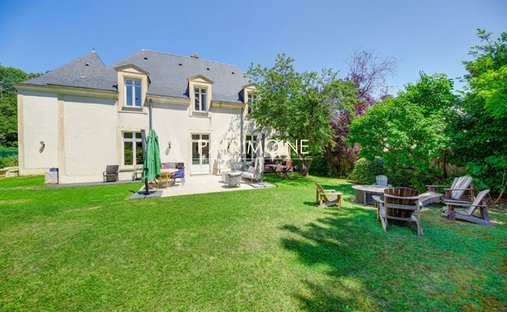 Villa in Les Quais, Bougival, France 1
