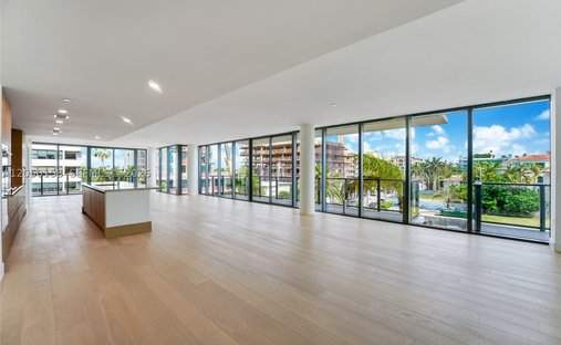 Condo in Bal Harbour, Florida, United States 1