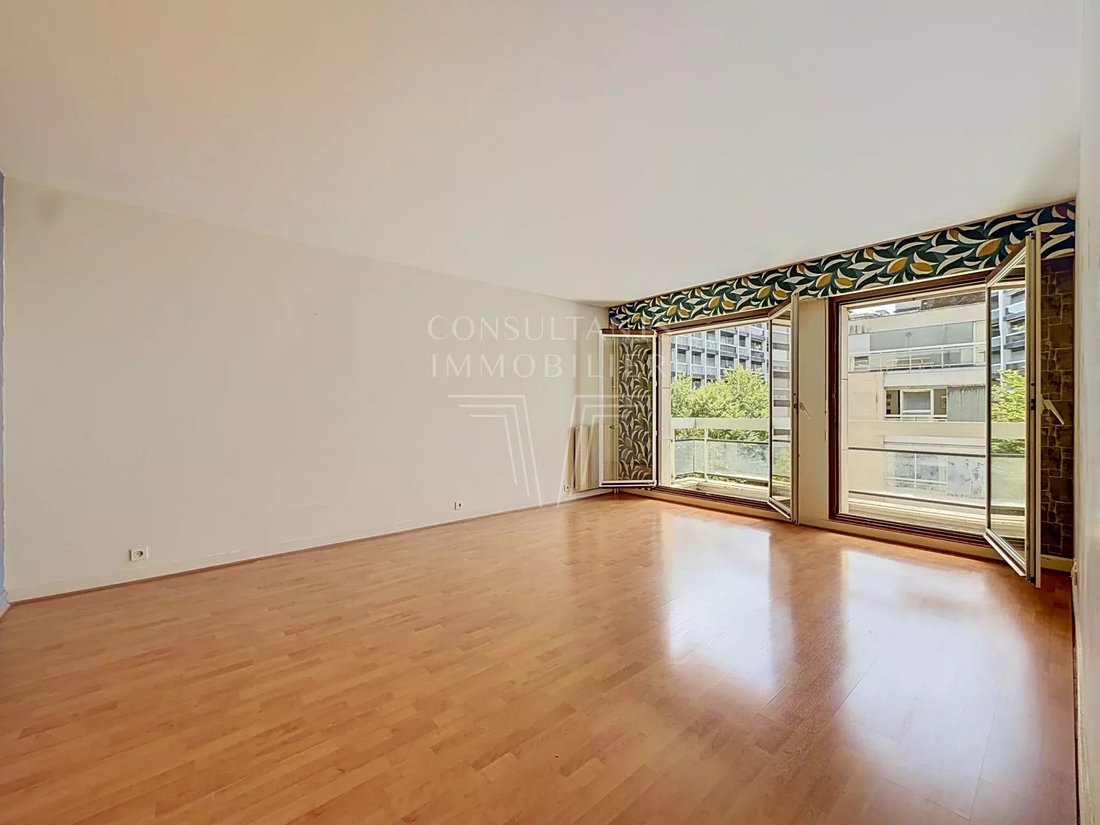Apartment in Emeriau-Zola, Paris 15e Arrondissement, Paris 2 - 18392815