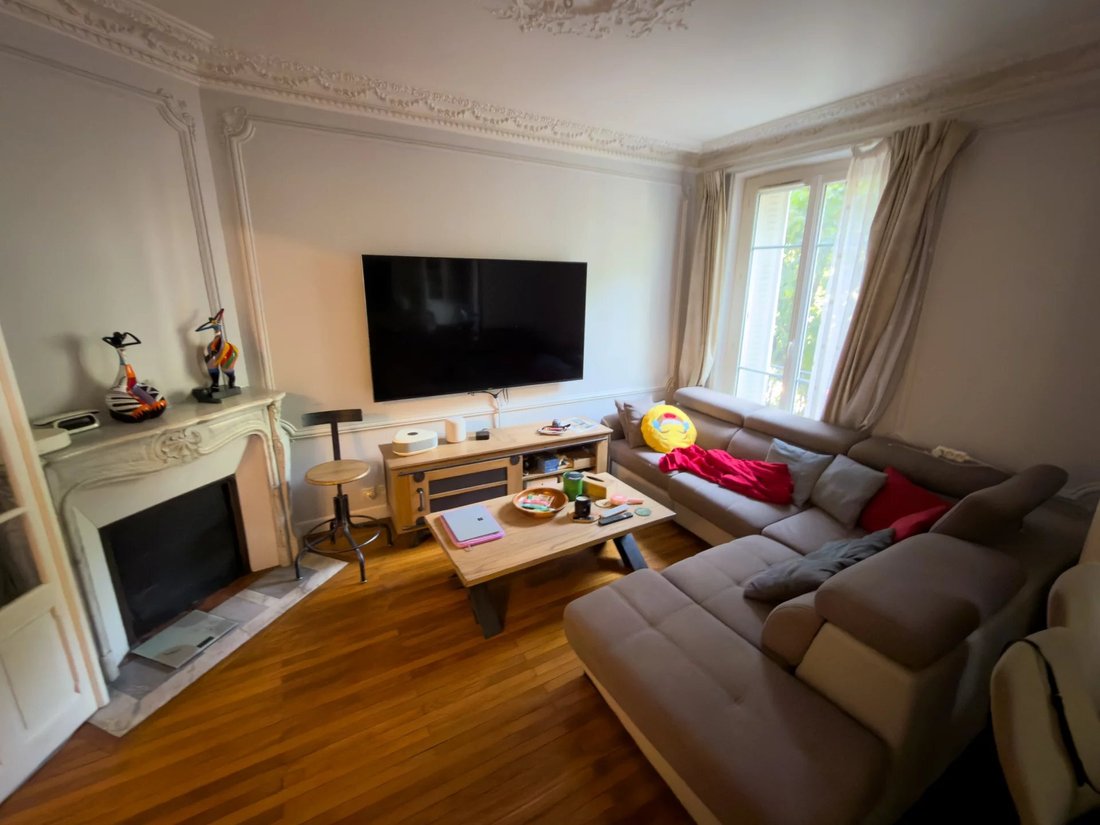 Apartment in Chatrian, Le Raincy, France 3 - 18393278