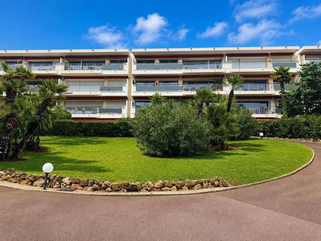 Apartment in Vallergues, Cannes, France 3 - 16623037
