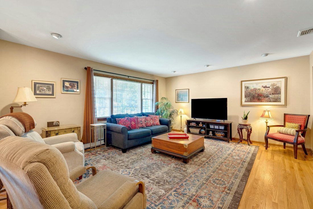 House in Emerson, New Jersey, United States 5 - 18393619