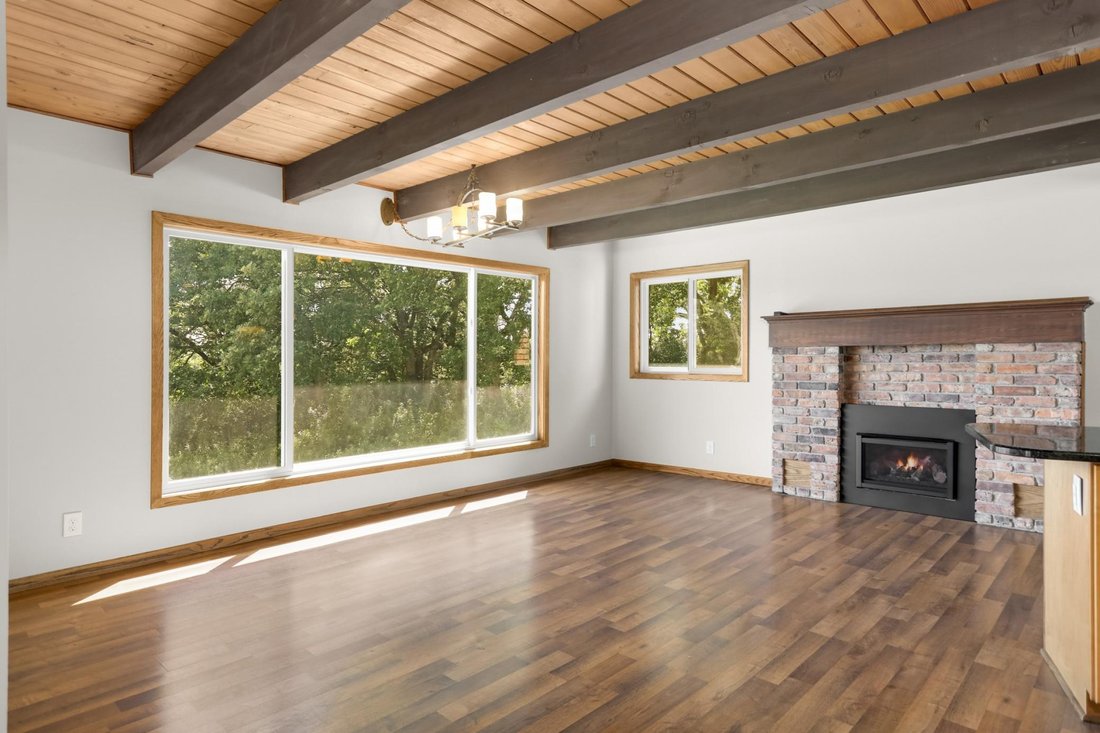 House in Nowthen, Minnesota, United States 4 - 18393694