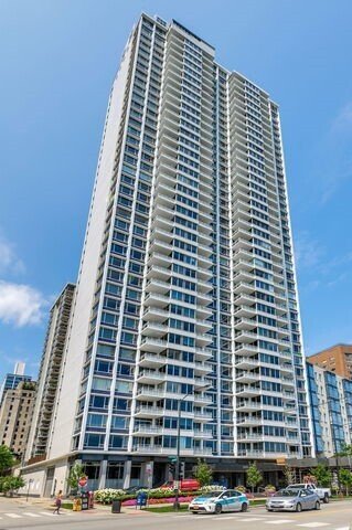 Condo in Chicago, Illinois, United States 1 - 18392980