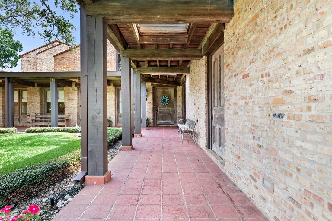 House in Beaumont, Texas, United States 3 - 18395975