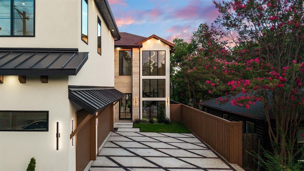 House in Dallas, Texas, United States 3 - 18396400