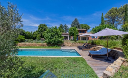 Villa in Le Tholonet, Provence-Alpes-Côte d'Azur, France 1