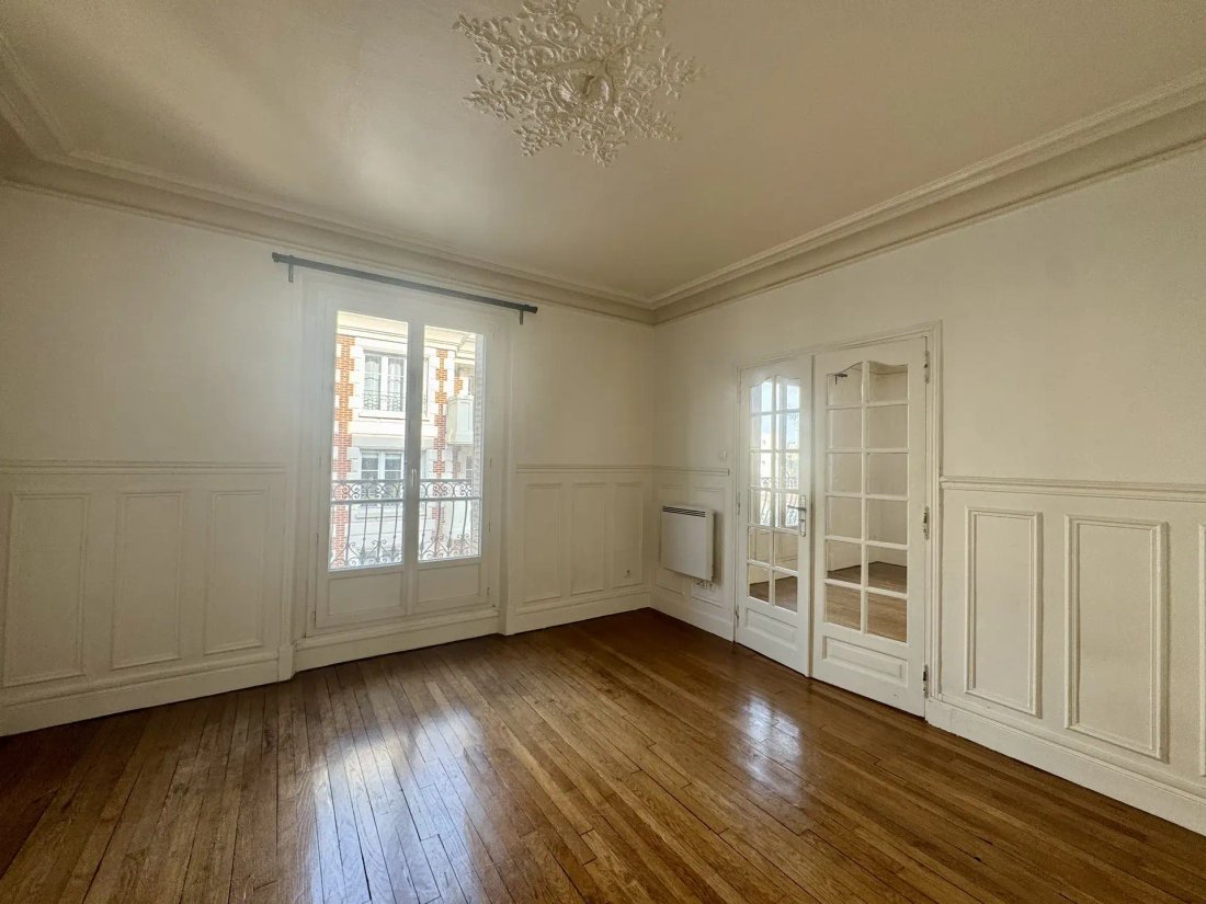 Apartment in Hôtel de Ville, Courbevoie, France 2 - 18394744