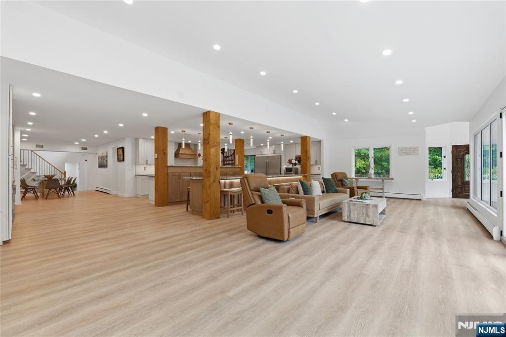 House in Wyckoff, New Jersey, United States 5 - 18395468