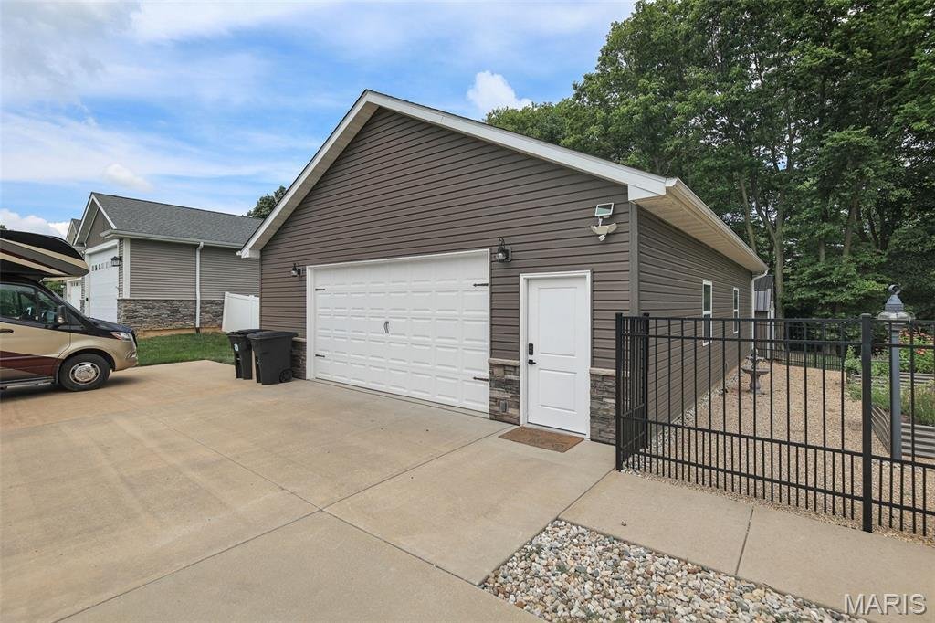 House in Bethalto, Illinois, United States 5 - 18395800