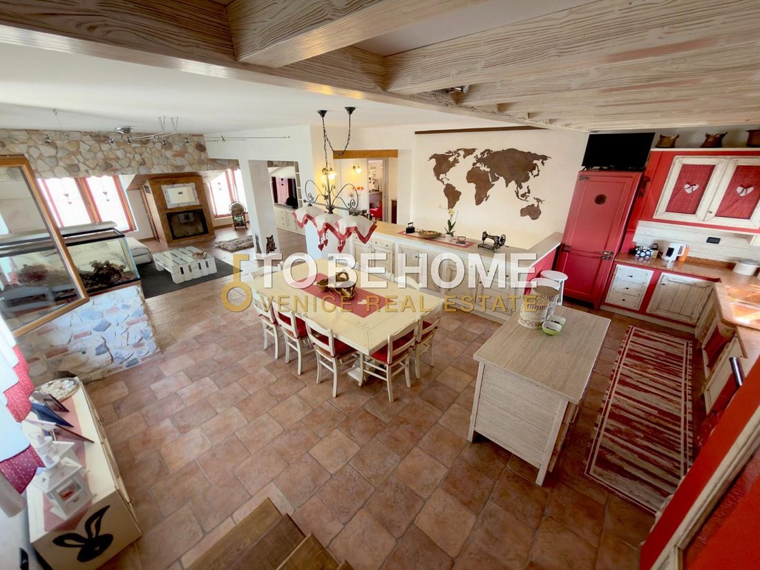 House in Bassano del Grappa, Veneto, Italy 2 - 18395145