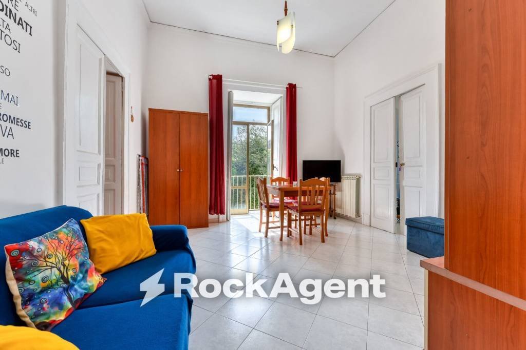 Apartment in Chiaia, Naples, Campania 2 - 18397358