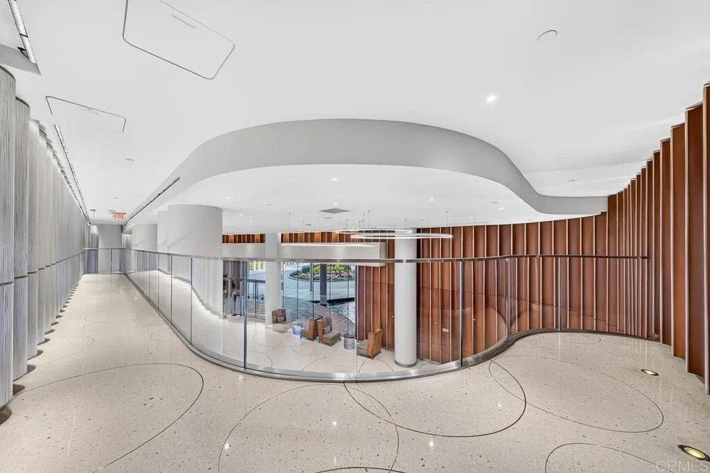 Condo in San Diego, California, United States 5 - 18396219