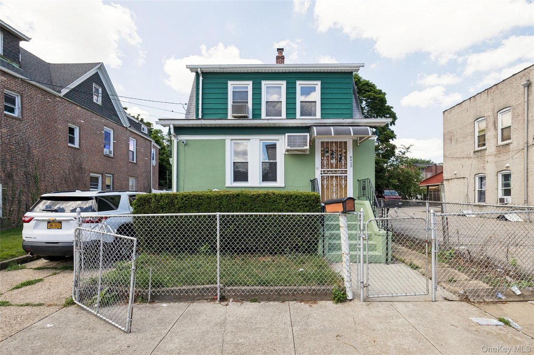 House in New York, New York, United States 1 - 18394110
