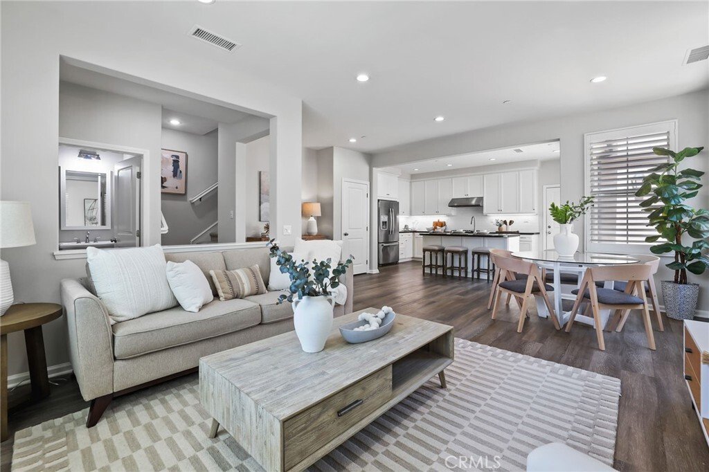 Condo in Irvine, California, United States 2 - 18395671