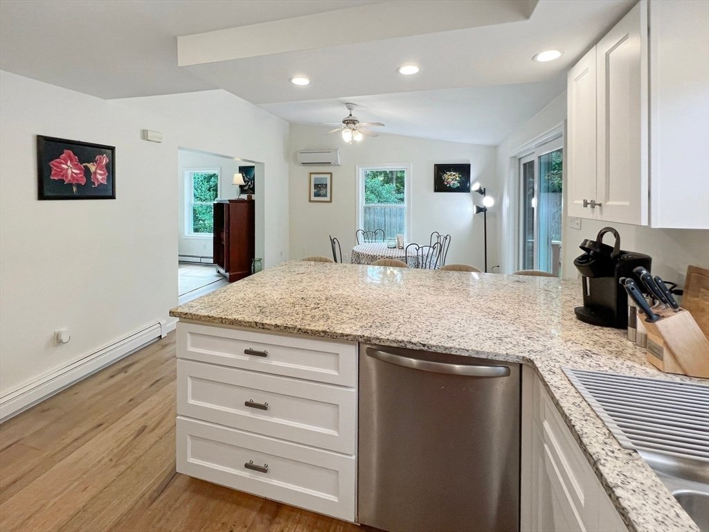 House in Oak Bluffs, Massachusetts, United States 5 - 18397644
