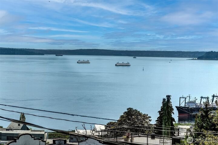 House in Seattle, Washington, United States 1 - 18398272