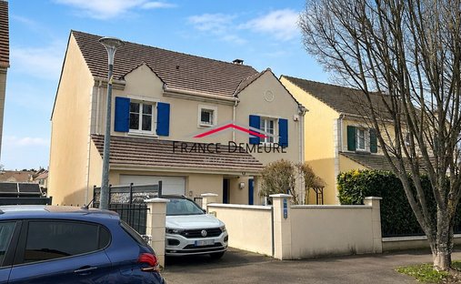 House in Le Plessis-Bouchard, Ile-de-France, France 1