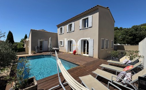 House in Saint-Rémy-de-Provence, Provence-Alpes-Côte d'Azur, France 1