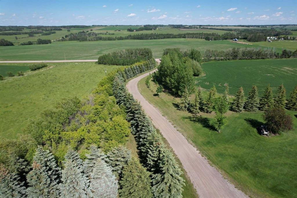 House in Bowden, Alberta, Canada 5 - 17868203