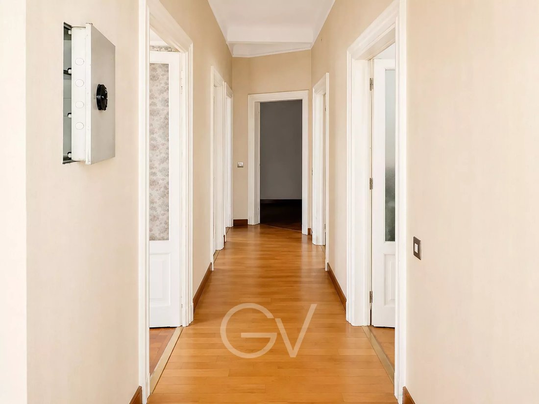 Condo in Centrale, Milan, Italy 4 - 18397642