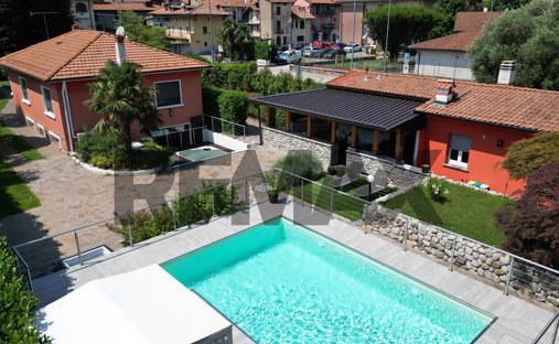 Villa in Besano, Lombardy, Italy 1