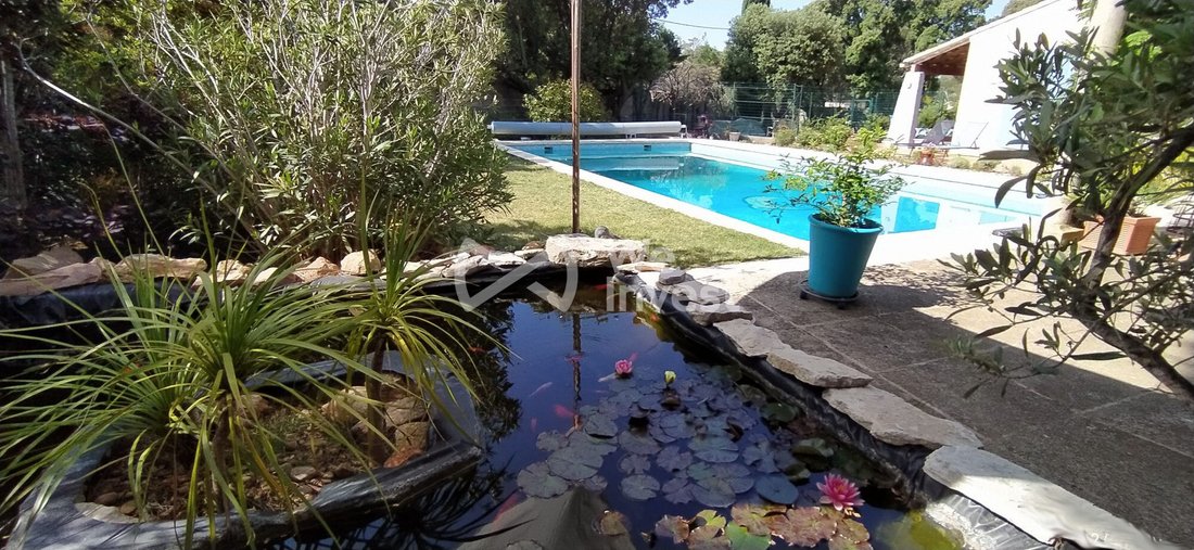 Villa in Aureille, Provence-Alpes-Côte d'Azur, France 2 - 18398151