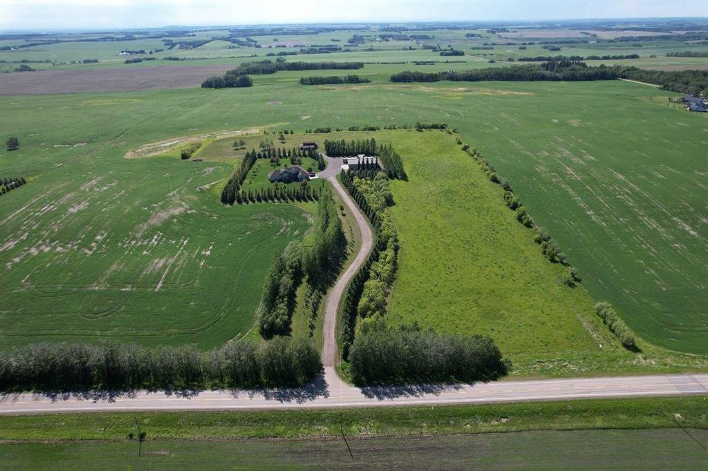 House in Bowden, Alberta, Canada 4 - 17868203