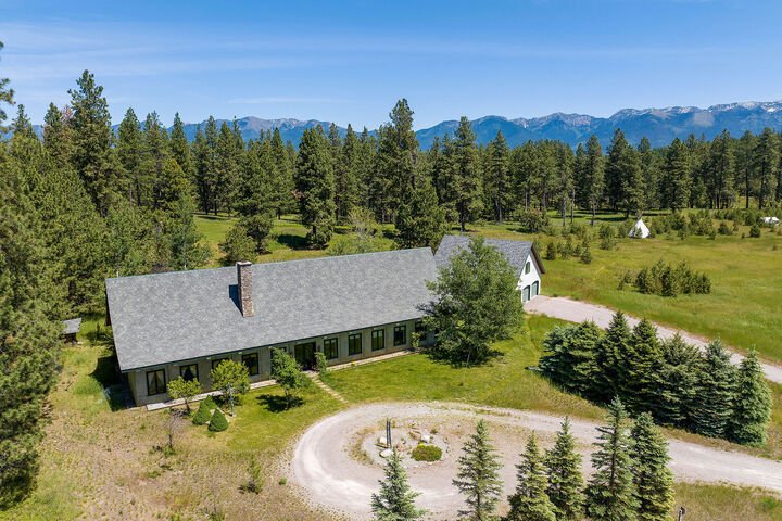 House in Bigfork, Montana, United States 1 - 18397842