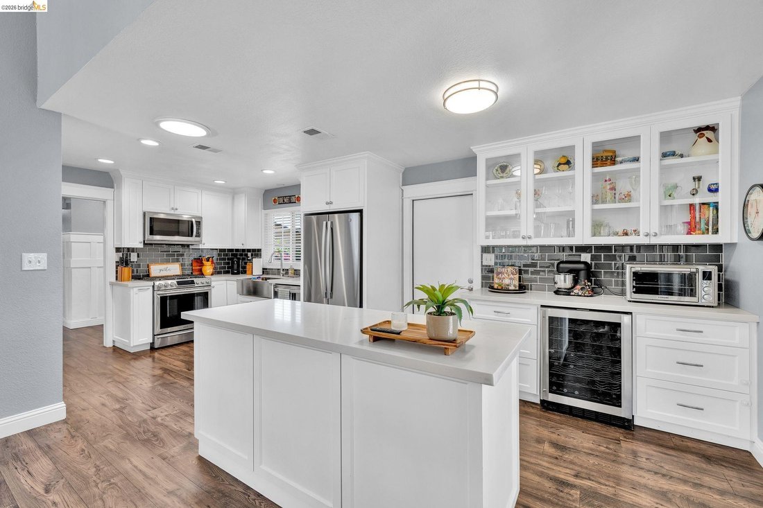 House in Lodi, California, United States 4 - 18398028