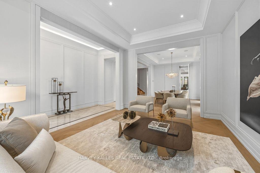 House in Toronto, Ontario, Canada 5 - 18397675