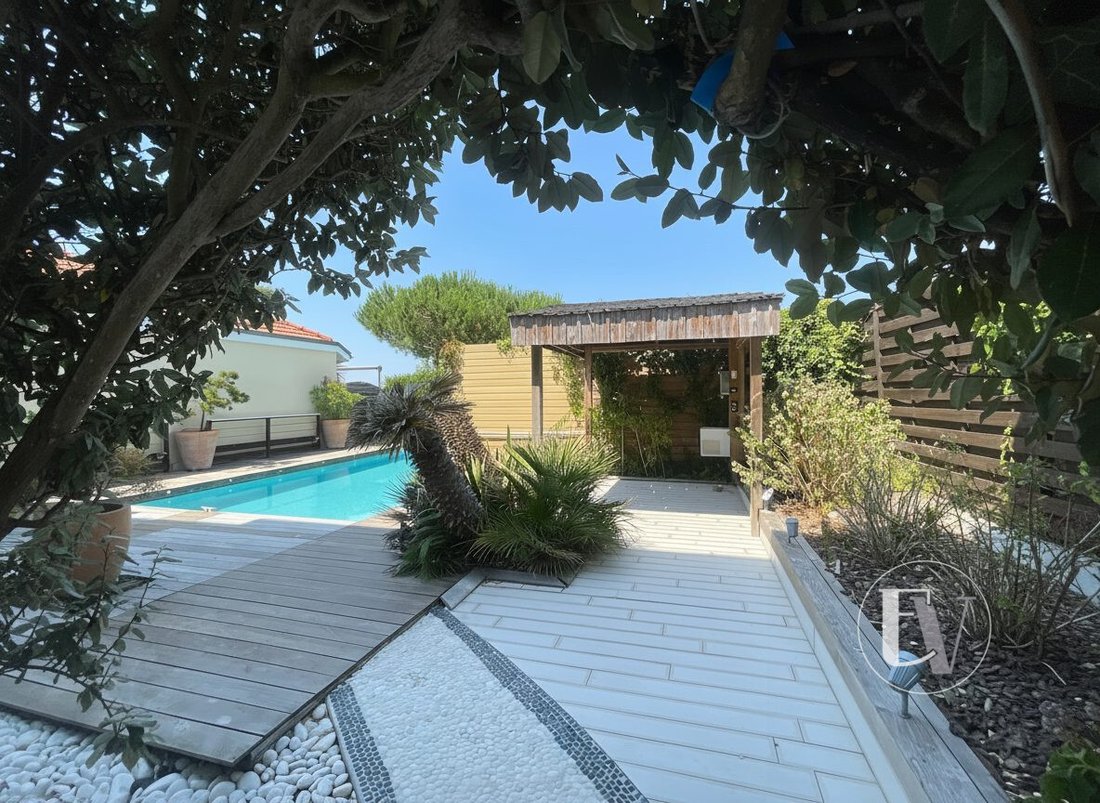 Villa in Aiguillon, Arcachon, France 4 - 18398044