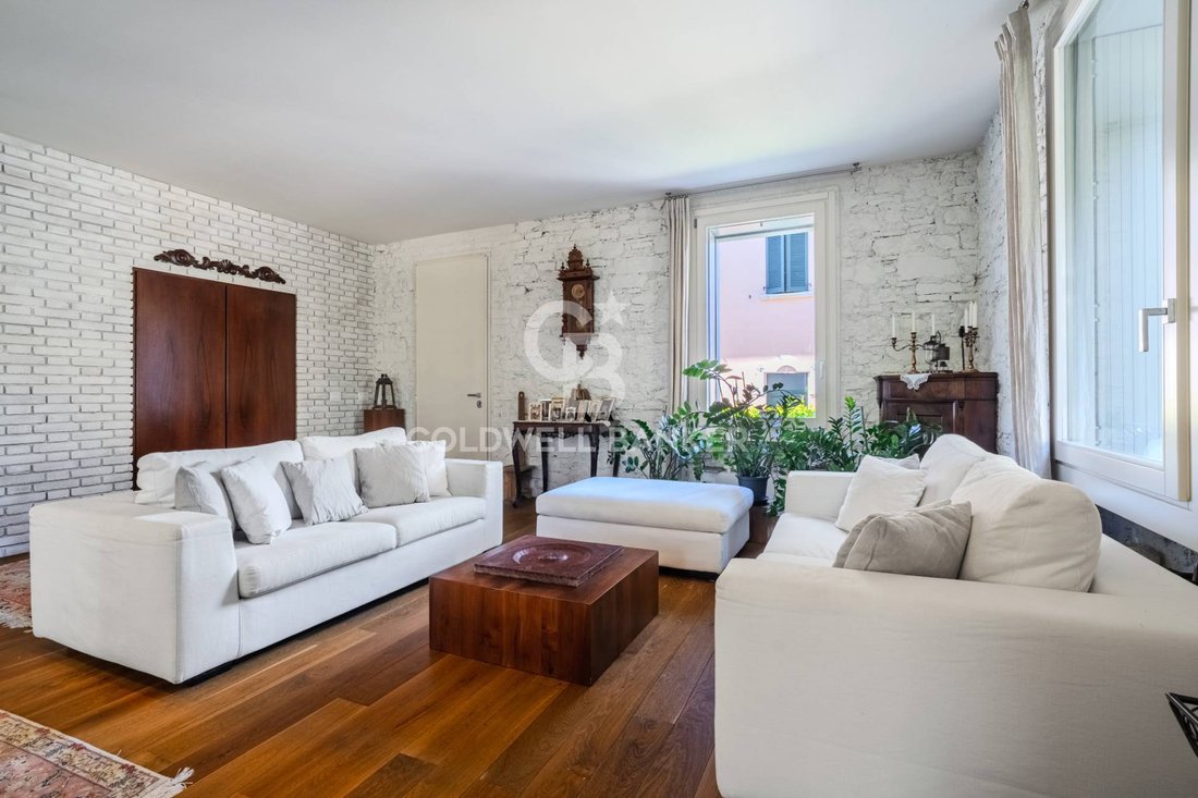Villa in Eastern Lake Center, Como, Lombardy 4 - 18397634