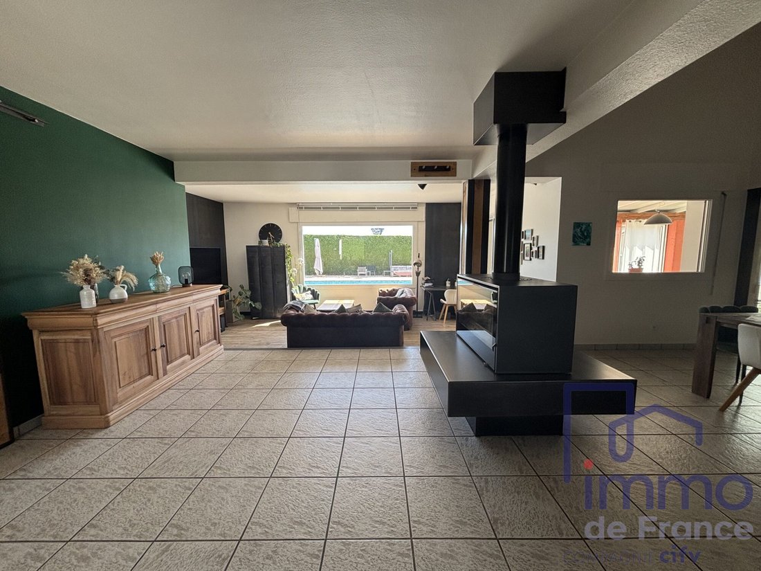 Villa in Bourg Sud, Veauche, France 1 - 18397966