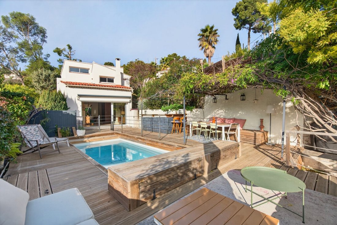 House in Cassis, Provence-Alpes-Côte d'Azur, France 1 - 18398056